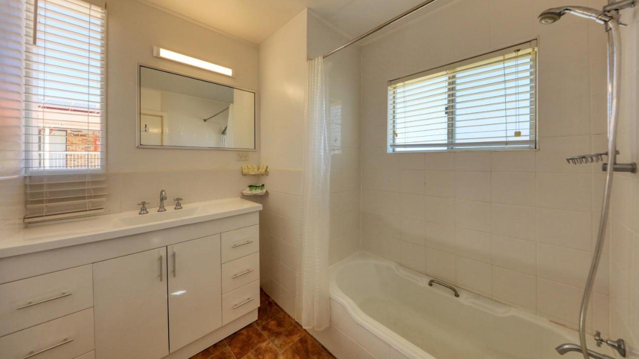 Canowindra Riverview Motel Luaran gambar